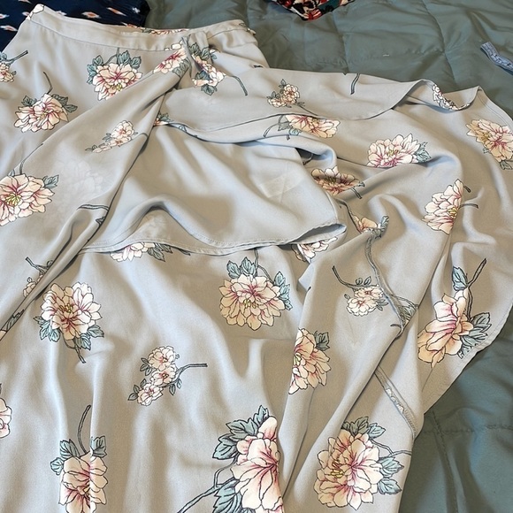 Floral Midi Skirt Small Gray White Wrap Tie High Low Flowy JOA - Picture 12 of 14